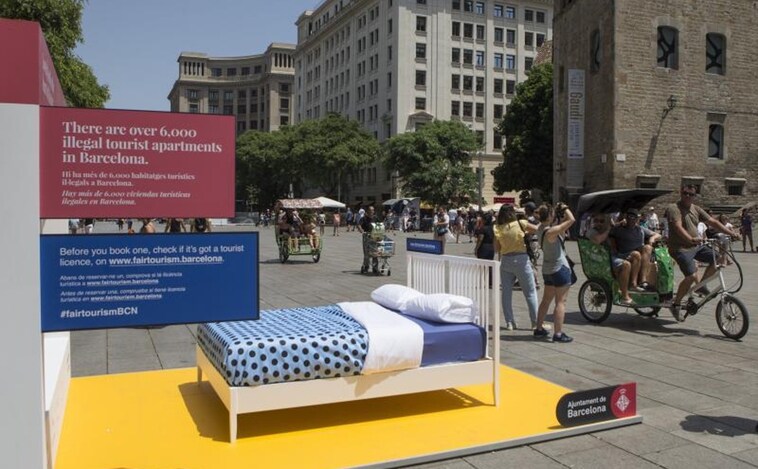 Barcelona da 15 días a Airbnb para eliminar 4.100 anuncios de habitaciones turísticas irregulares