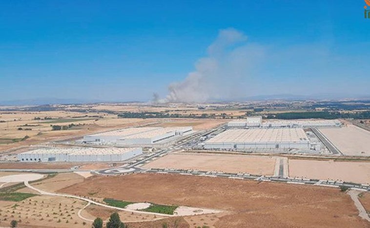 Un incendio en Yunquera de Henares obliga a desalojar a 90 niños de un campamento