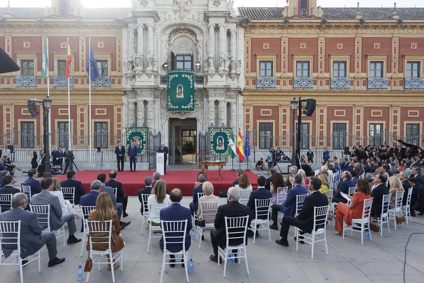 Toma de posesión de Juanma Moreno