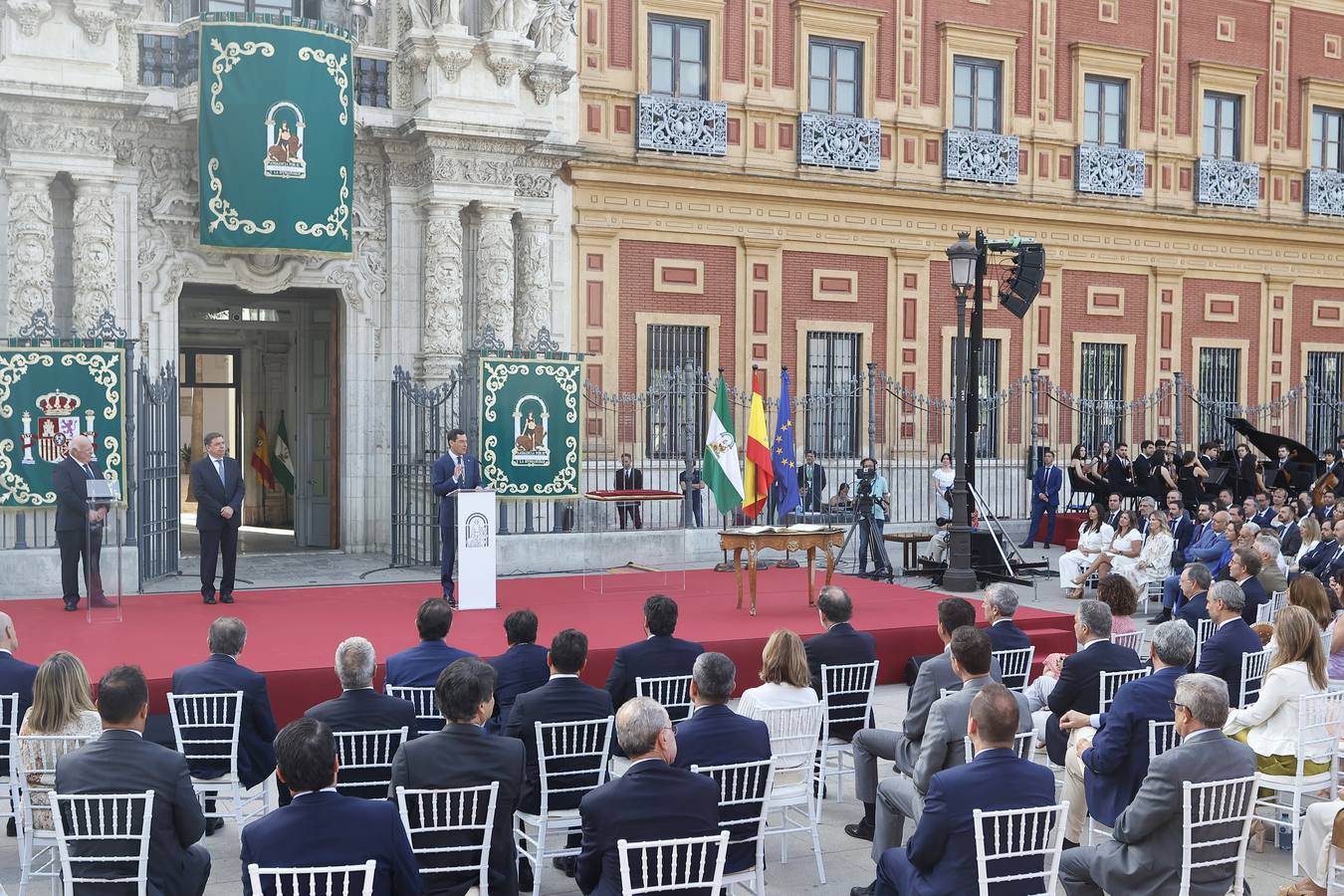 Toma de posesión de Juanma Moreno