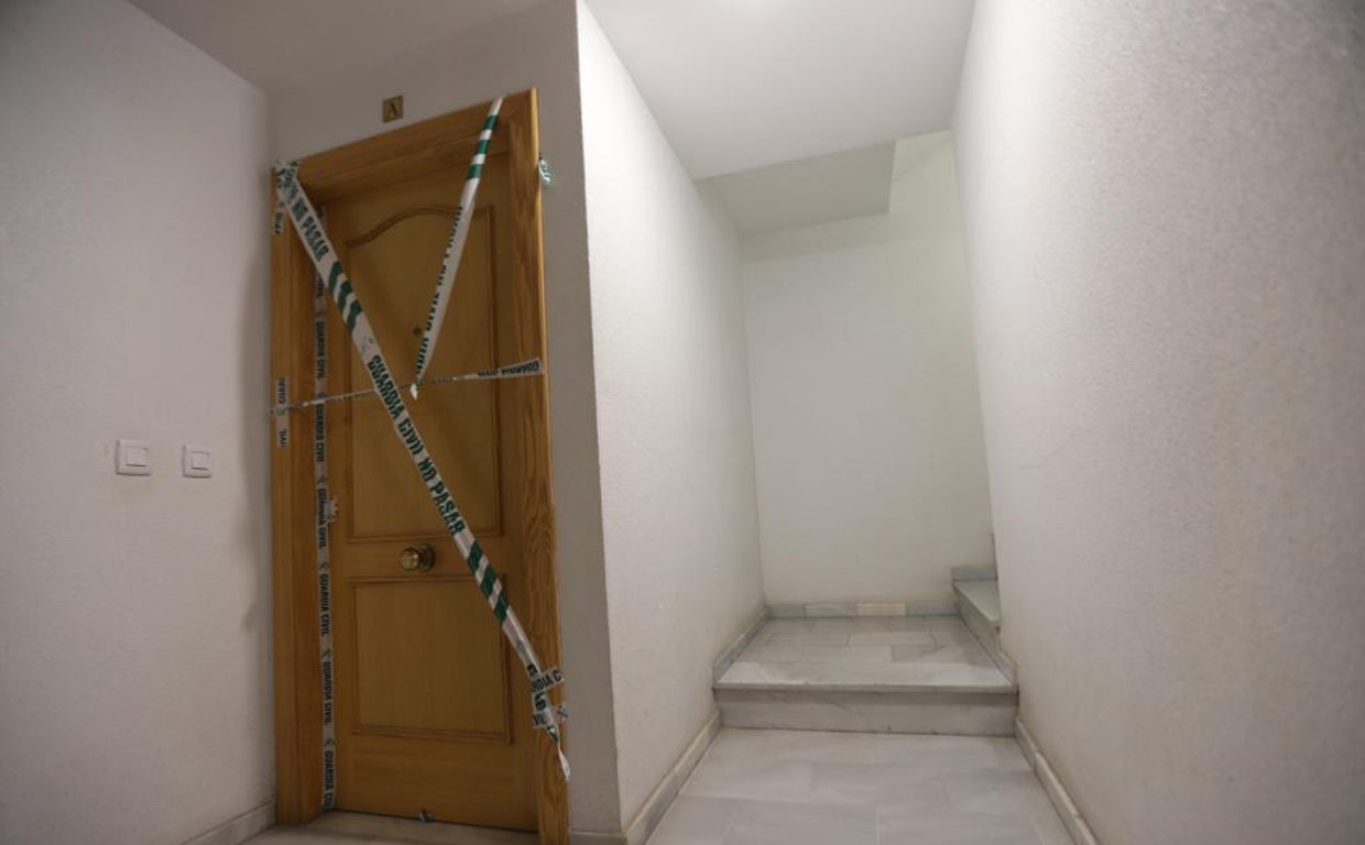 Puerta de la vivienda donde ocurrieron los hechos