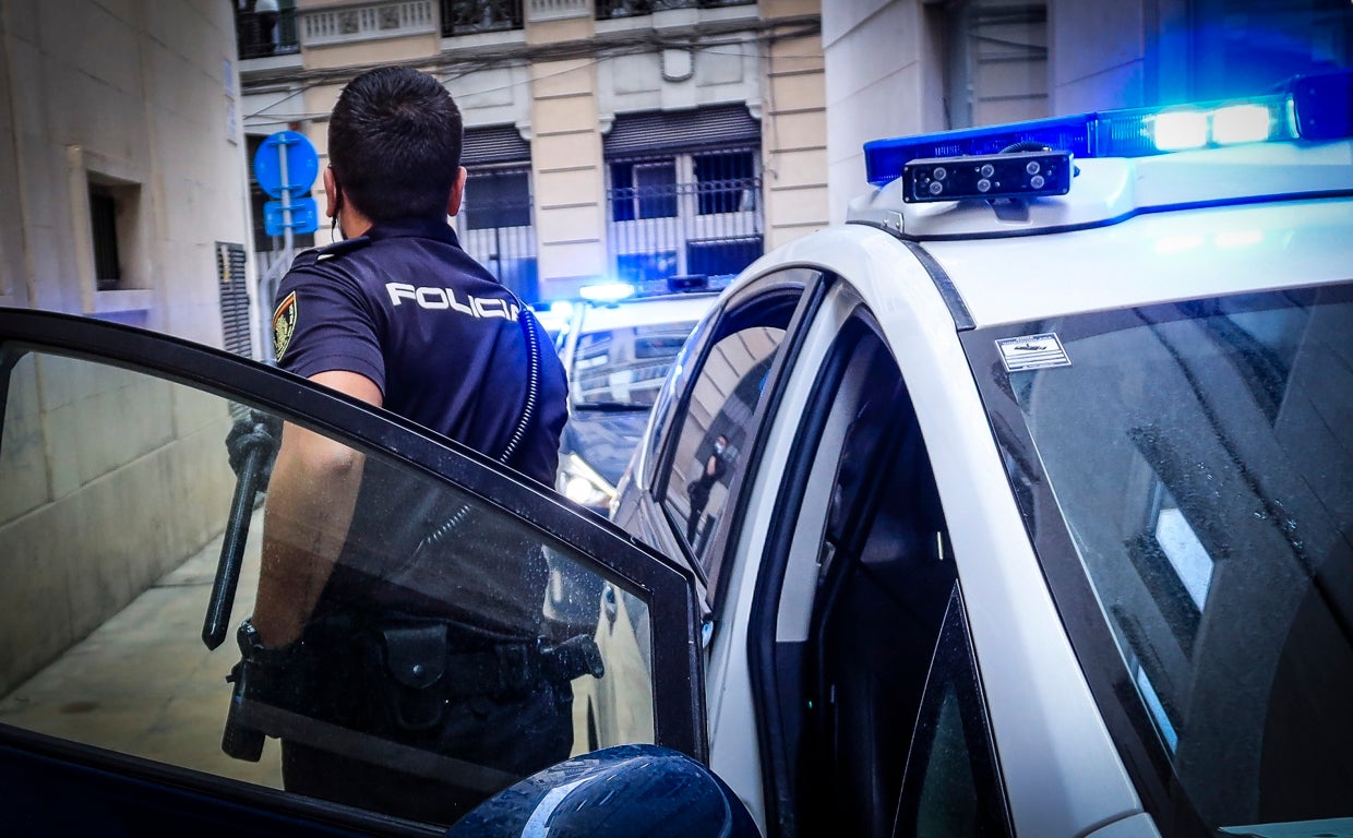 Imagen de archivo de un agente de la Policía Nacional