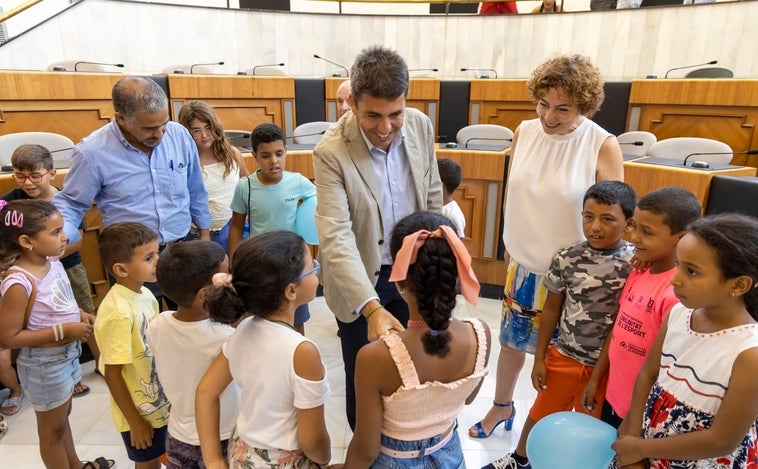 La Diputación de Alicante respalda el programa 'Un verano en paz' de acogida de niños y niñas saharauis