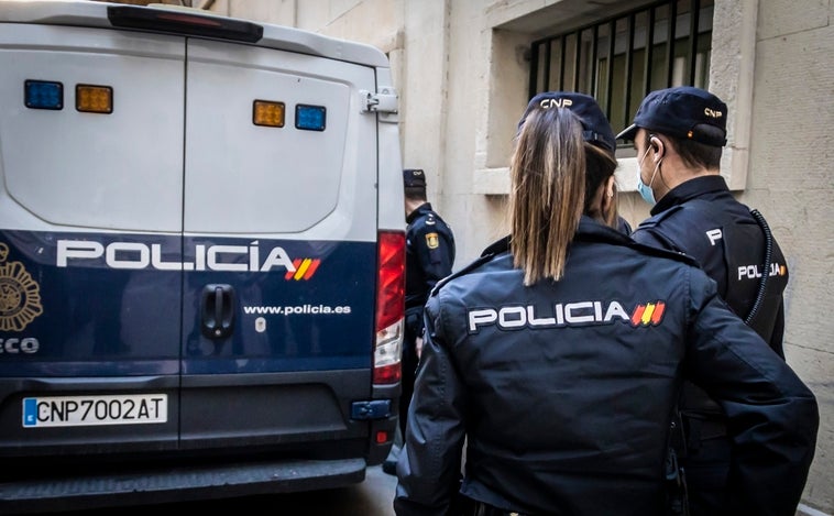 Detienen a tres jóvenes por abusar sexualmente de dos menores tuteladas en Valencia