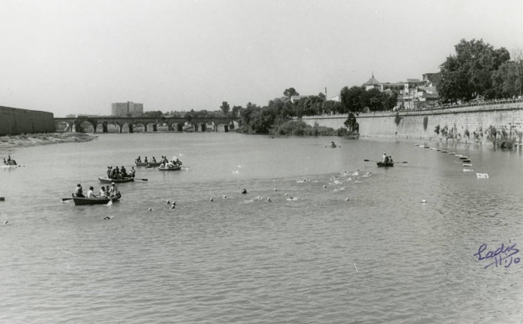 Imagen principal - Cuando Córdoba se bañaba en el río Guadalquivir