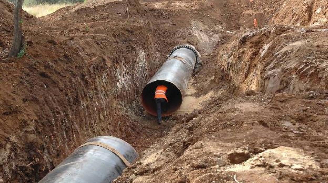 Varios días de cortes nocturnos de agua en Benalmádena por la rotura de una tubería