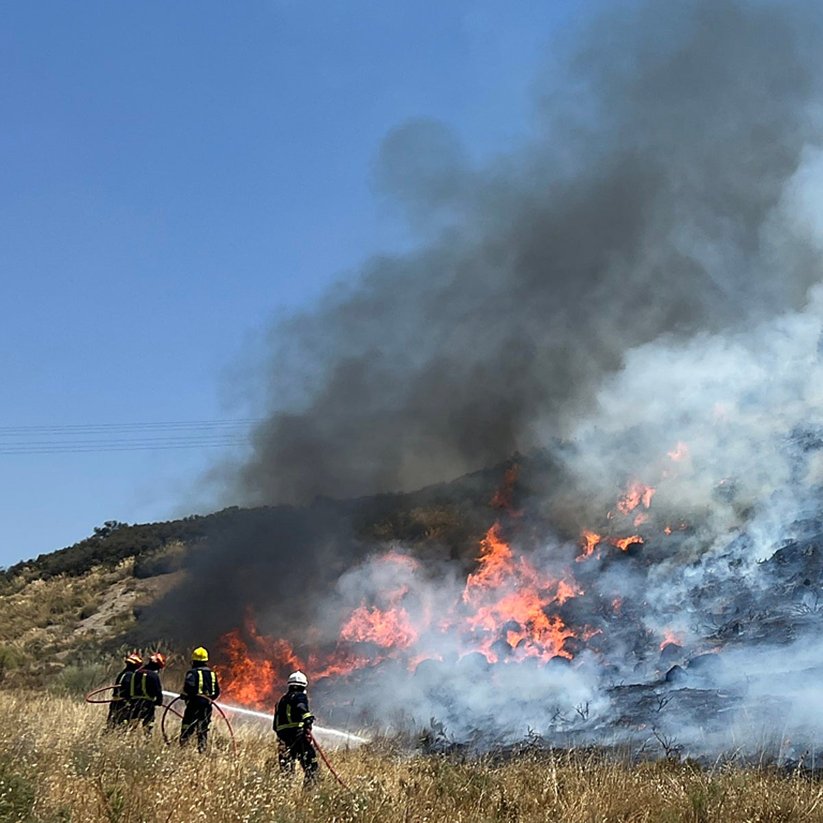 Investigan a dos personas como autoras de un incendio forestal por imprudencia en Almadén