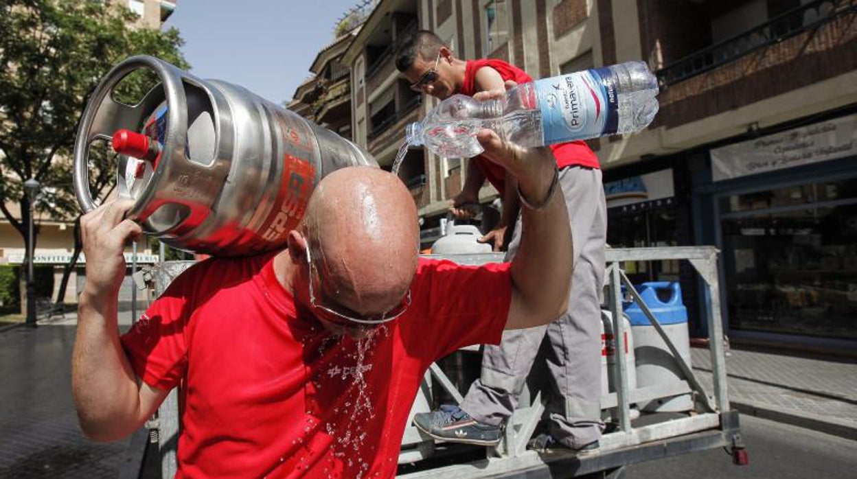 UGT Córdoba recuerda al Gobierno que un Real Decreto fija ya en 25º la temperatura máxima