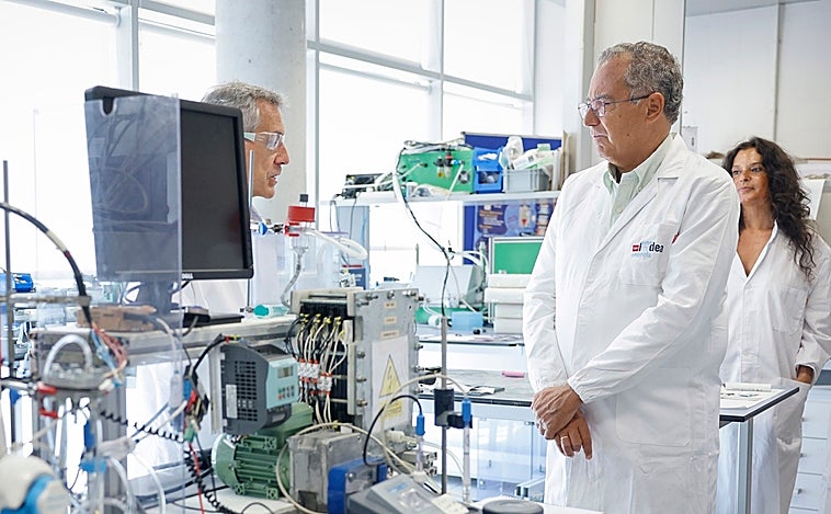 La Comunidad de Madrid investiga en proyectos para la descarbonización que fomentan las tecnologías energéticas limpias y renovables