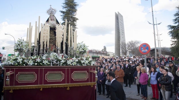 La Virgen de las Penas, cuando salía por el Parque Figueroa