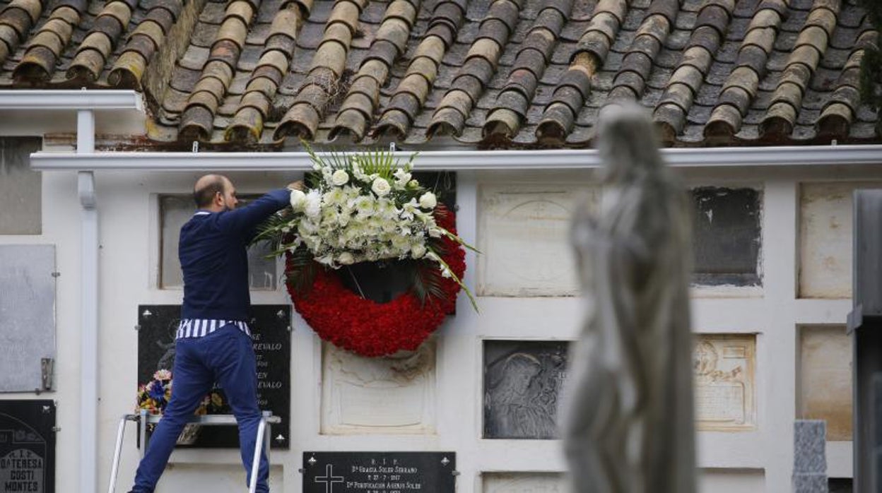 El Ayuntamiento finaliza y recibe las obras de mejora del cementerio de La Salud en Córdoba