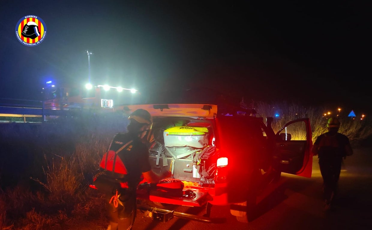 Efectivos de bomberos en una intervención durante la pasada madrugada