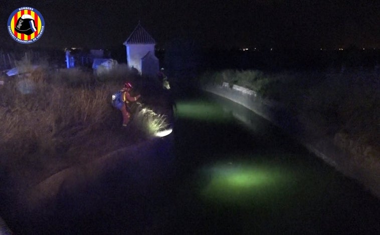 Un adolescente muere ahogado al arrastrarlo la corriente en la Acequia Real del Júcar en Valencia