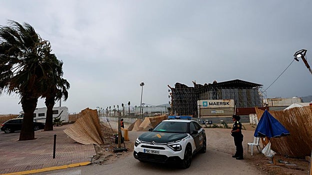 Efectivos de la Guardia Civil en la zona del evento musical, por la investigación