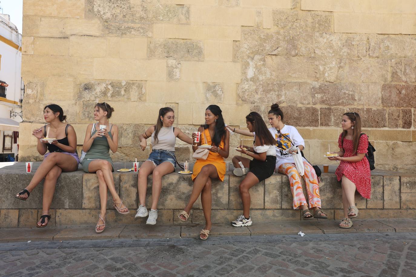 Los turistas en el último día del puente de agosto en Córdoba, en imágenes
