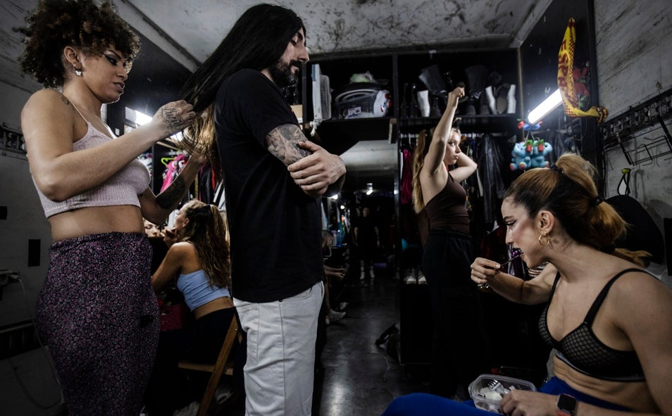 Imagen principal - Luces, decibelios y una legión de fans