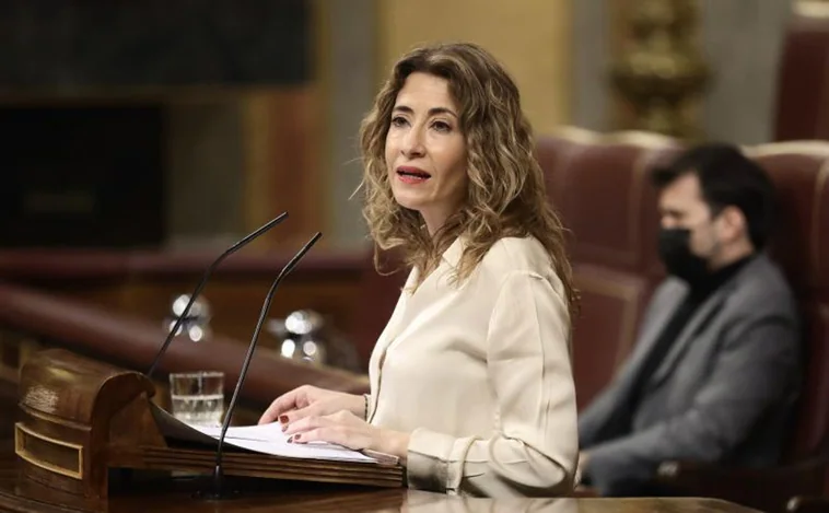 El PP exige que la ministra Sánchez comparezca por el «envío de un tren a un municipio incendiado y evacuado» en Castellón