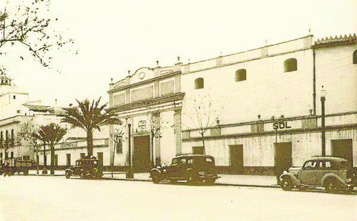 Antigua plaza de toros de Tejares en los años sesenta en Córdoba