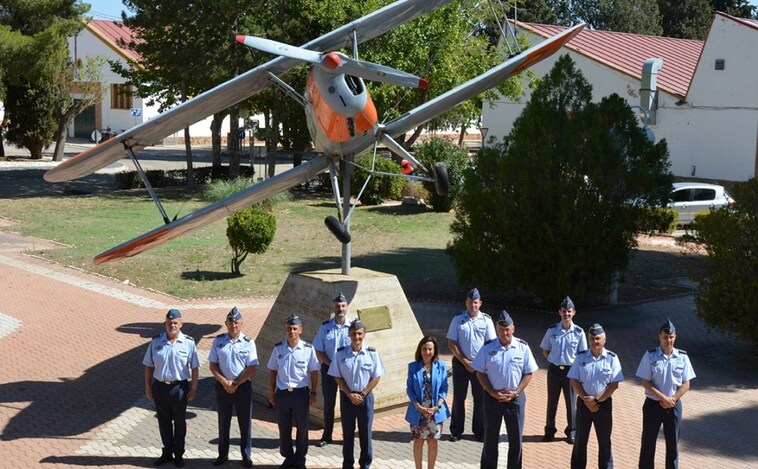 El coronel Peña reclama a Margarita Robles más personal laboral para la base aérea de Albacete