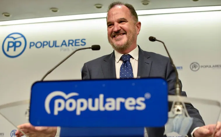 Carlos Iturgaiz pide pasar página «cuanto antes» del «peor» Gobierno de España