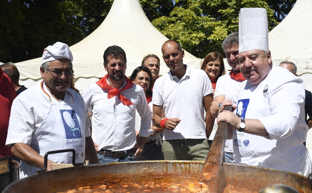 Tudanca lamenta que el PP se niegue a dar la cara tras «un verano dramático» por los incendios