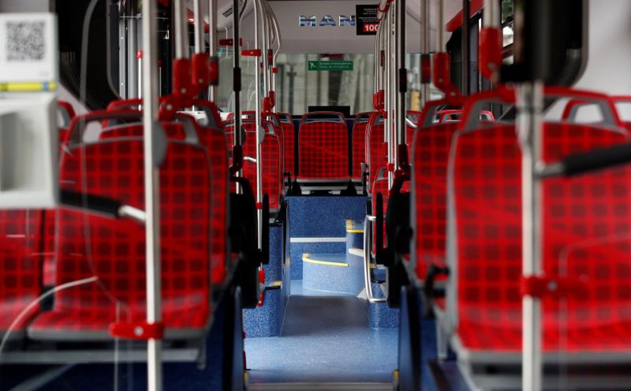 Vista interior de un autobús de TMB