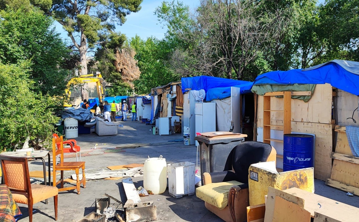 'Mercadroga' se queda sin naves: cerrado por derribo el gran narcopoblado de Villaverde