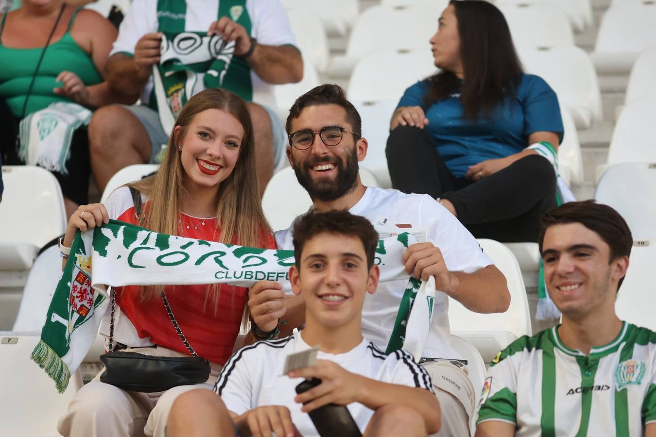 El ambiente en las gradas en el Córdoba CF - Unionistas, en imágenes