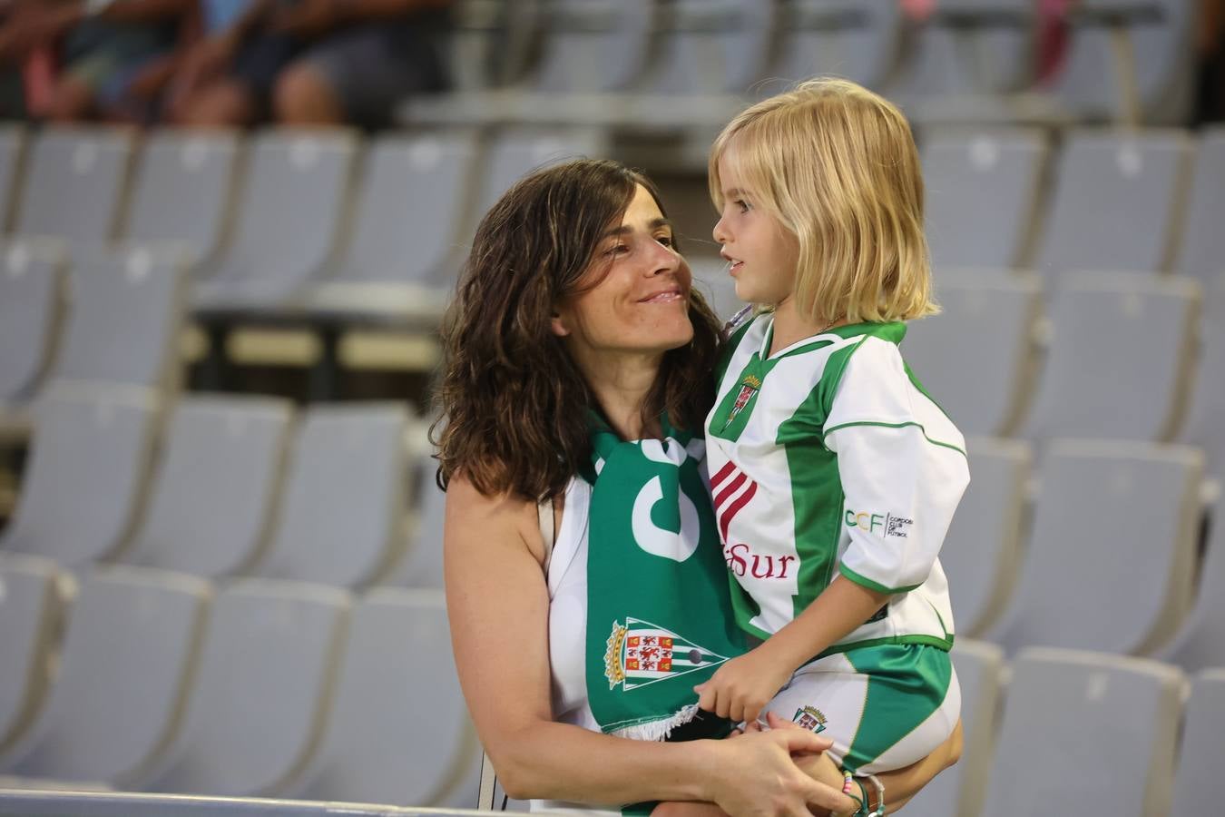 El ambiente en las gradas en el Córdoba CF - Unionistas, en imágenes