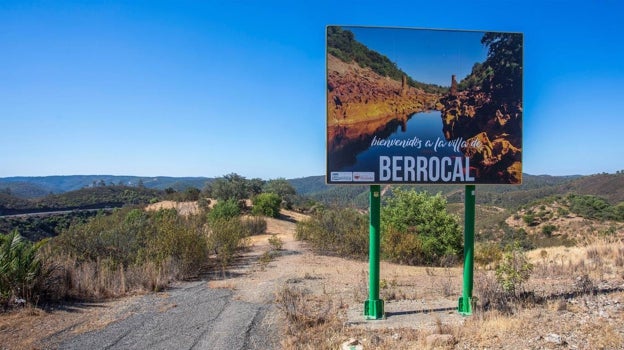 Berrocal, el mayor incendio de España entre el olvido y la ruina