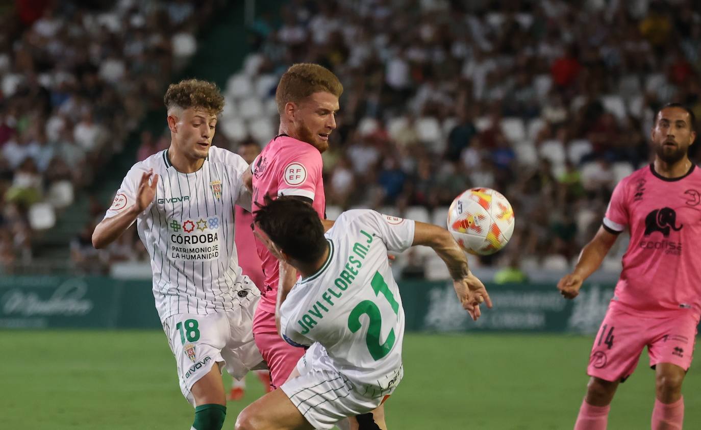 La alegría de la goleada del Córdoba CF a Unionistas, en imágenes