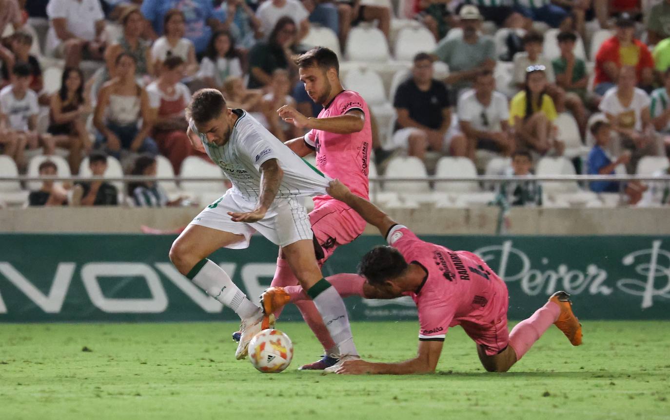 La alegría de la goleada del Córdoba CF a Unionistas, en imágenes