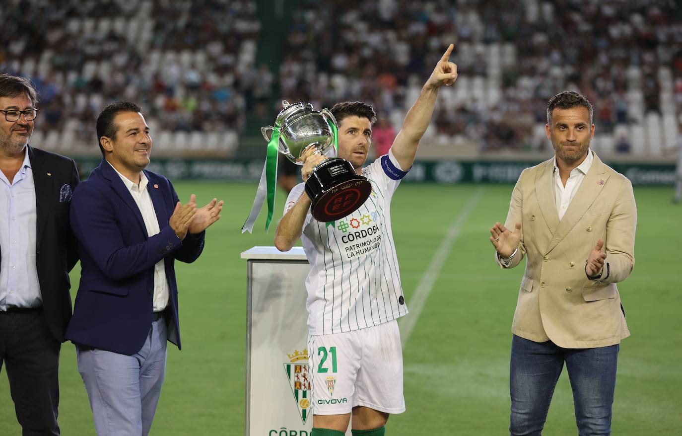 La alegría de la goleada del Córdoba CF a Unionistas, en imágenes