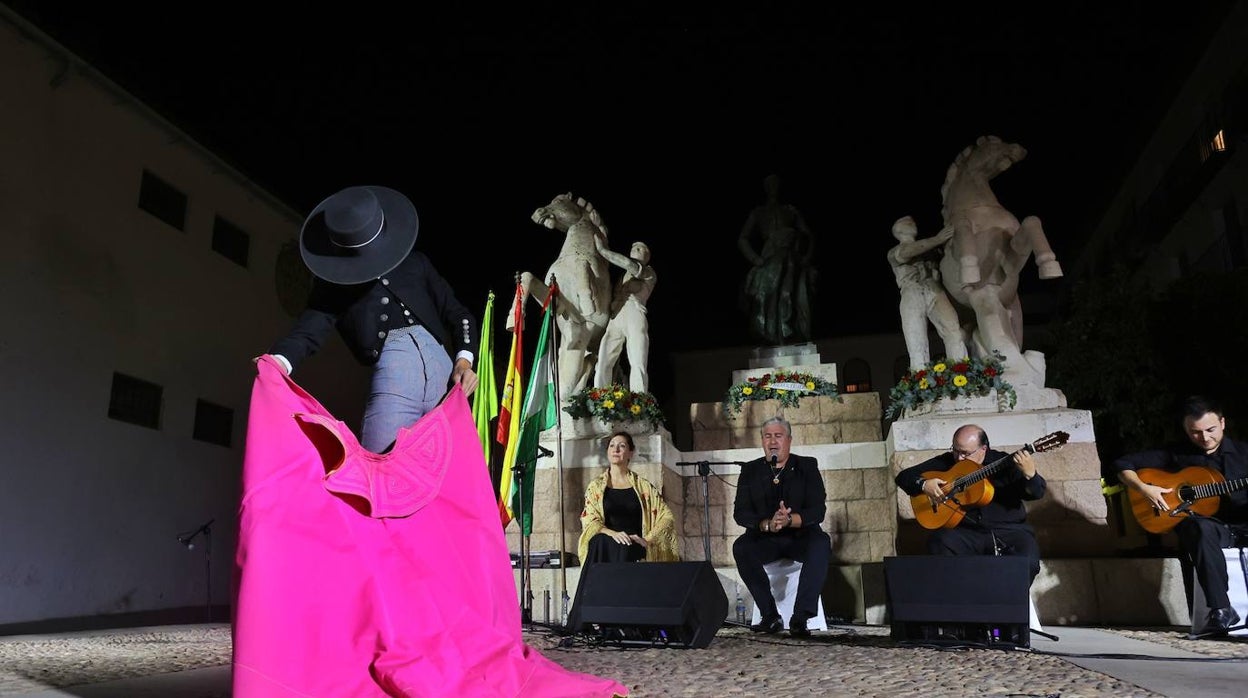 El tributo a Manolete en Santa Marina, en imágenes