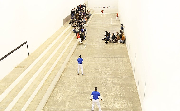 La Diputación de Alicante ayuda con 344.000 euros a cerca de 300 clubes deportivos de la provincia