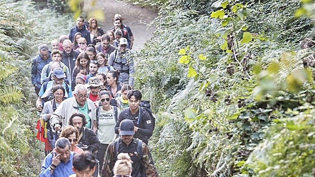 Olona comenzó este lunes su peregrinaje a Santiago de Compostela