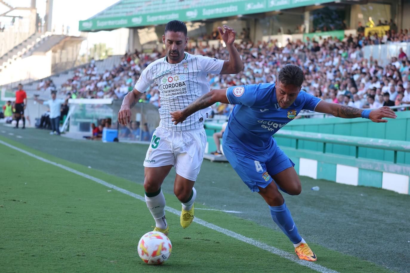 Las espectaculares imágenes de las mejores jugadas del Córdoba CF - Fuenlabrada