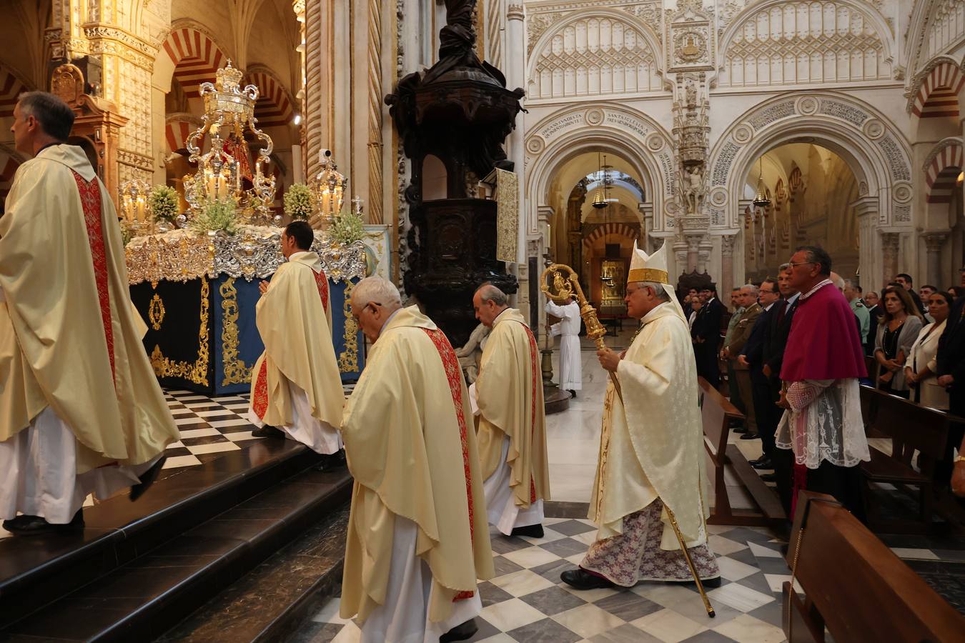 La procesión de la Fuensanta en Córdoba, en imágenes