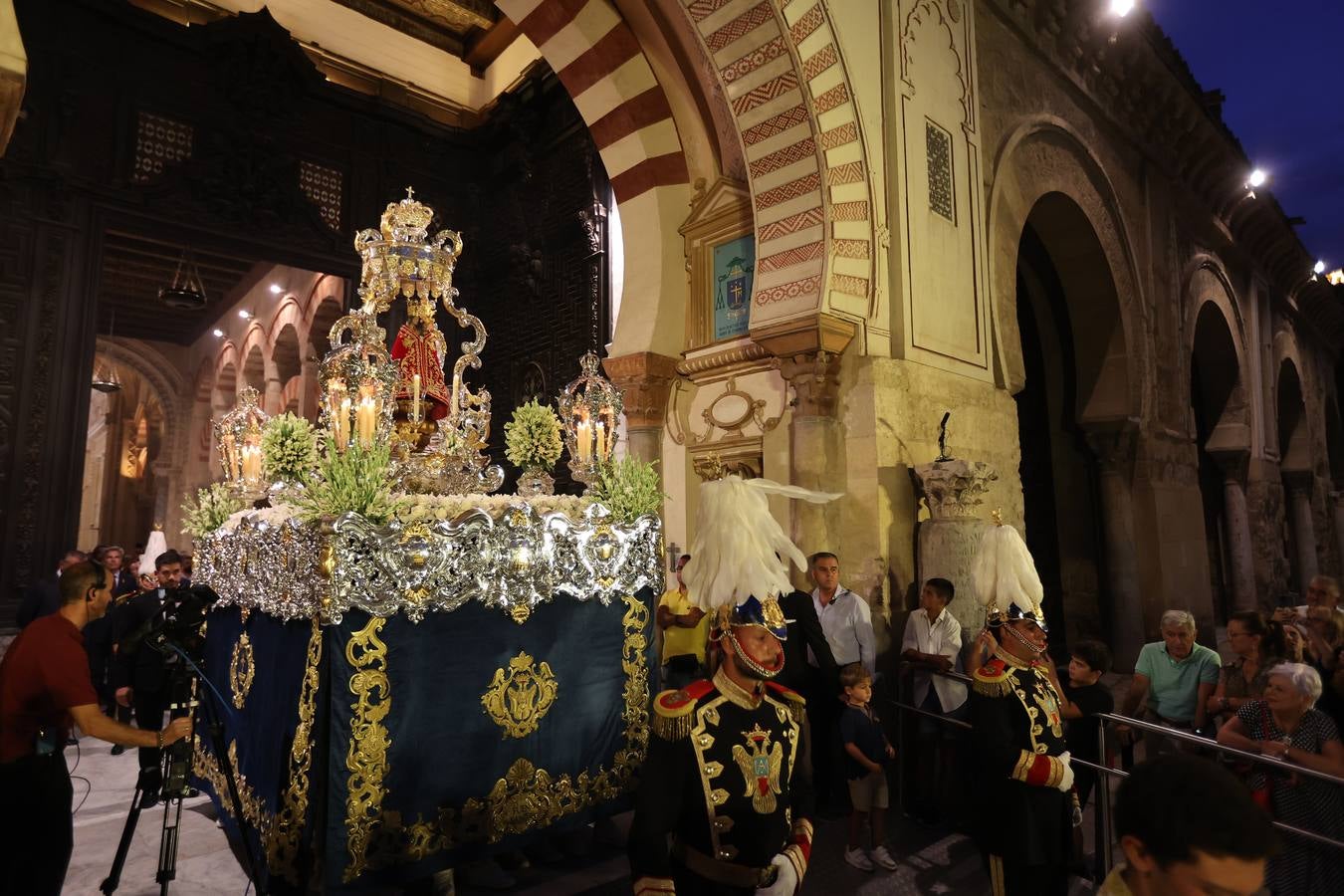 La procesión de la Fuensanta en Córdoba, en imágenes