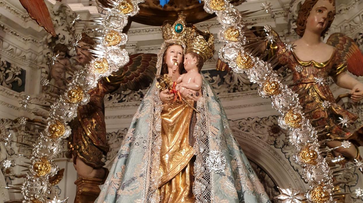 Una magna con 15 procesiones este sábado para celebrar el centenario de la coronación de la patrona de Antequera