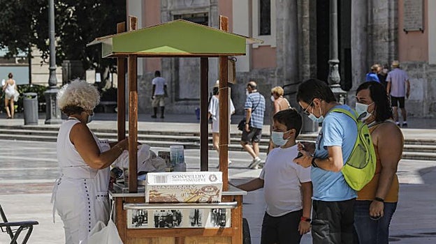 Imagen de archivo de un puesto de venta de horchata en Valencia