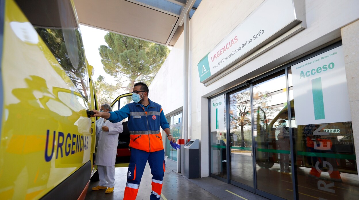 La cifra de hospitalizados por Covid en Córdoba cae a 20, pero se producen tres muertes más