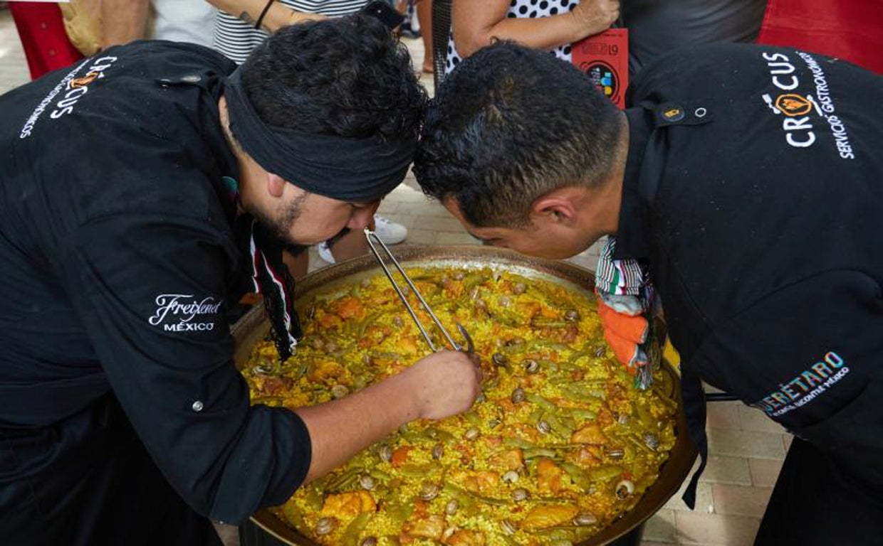 Imagen de los ganadores del concurso de la mejor paella del mundoi