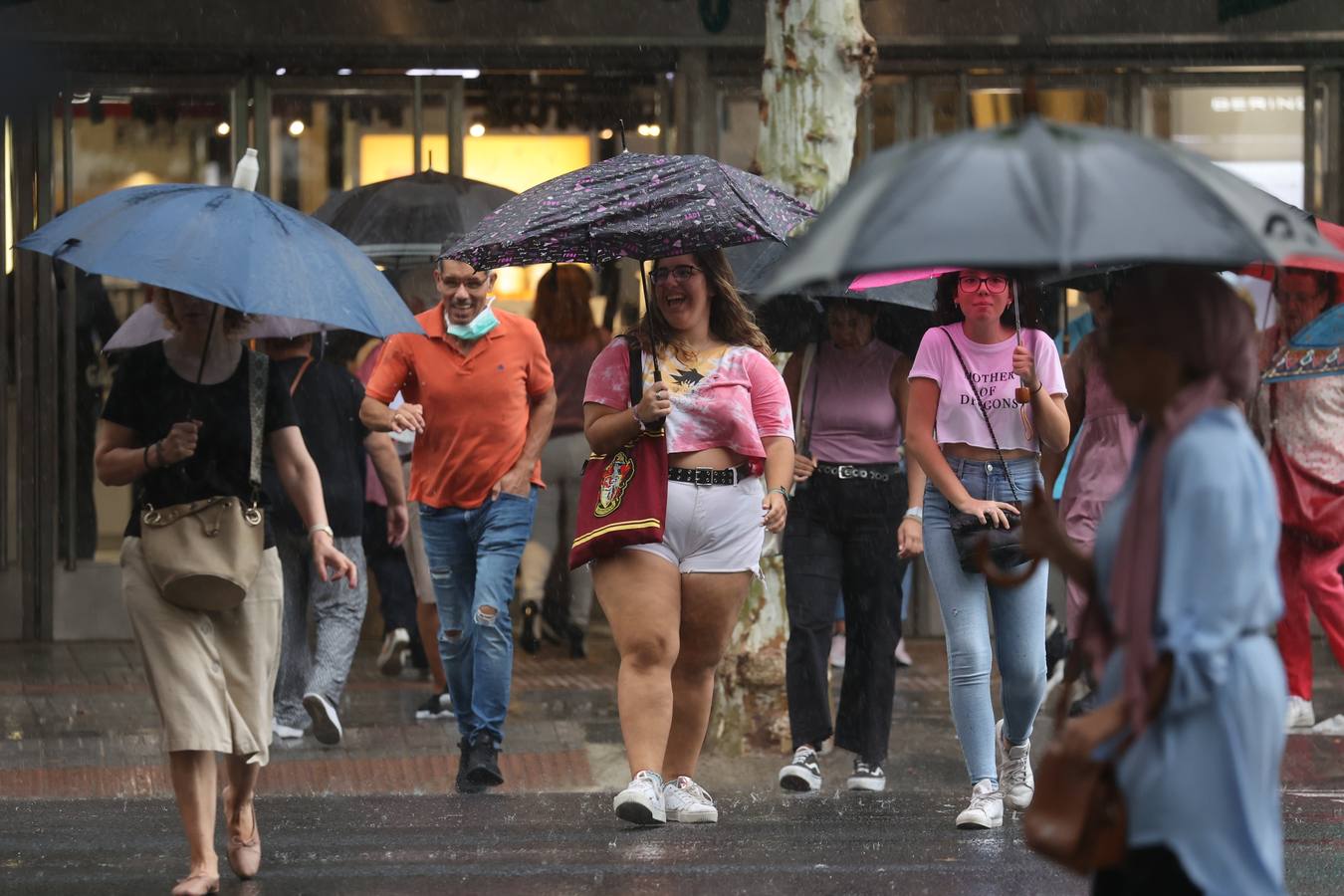 La ansiada lluvia vuelve a Córdoba, en imágenes