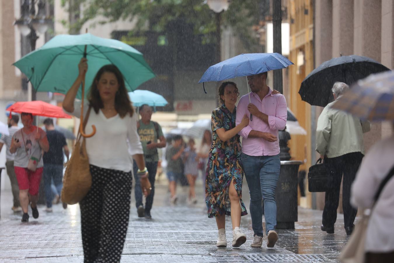 La ansiada lluvia vuelve a Córdoba, en imágenes