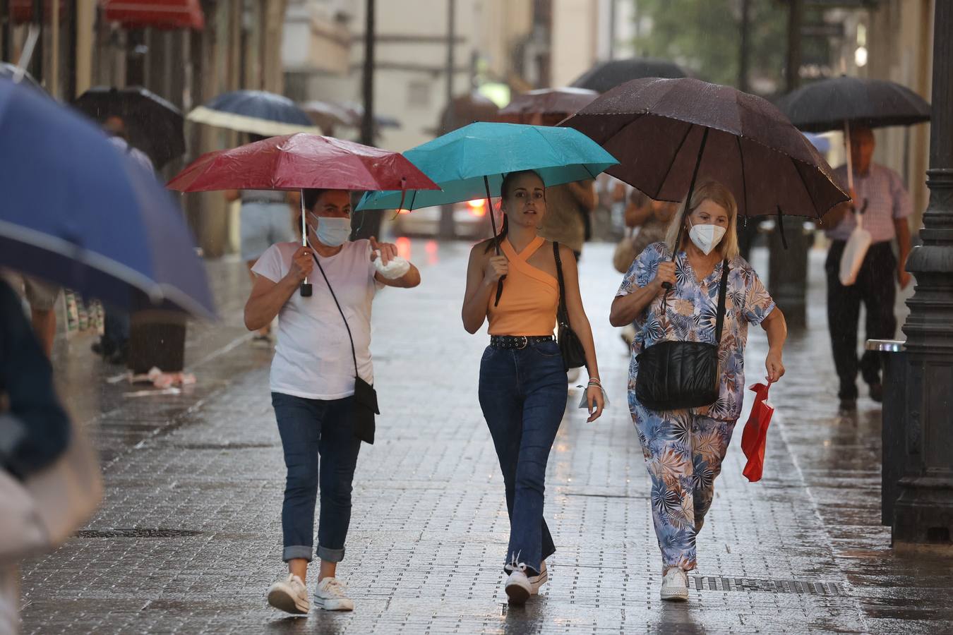 La ansiada lluvia vuelve a Córdoba, en imágenes