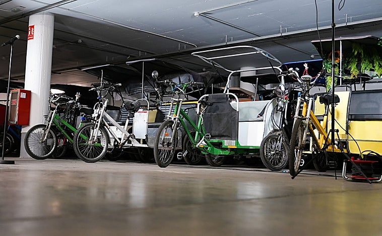 Barcelona acaba con el fenómeno de los bicitaxis