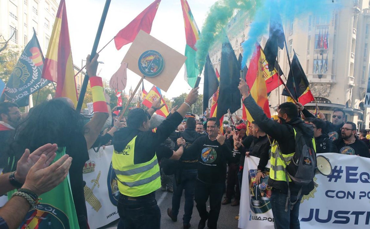 Imagen de archivo de una de las manifestaciones para pedir la equiparación salarial