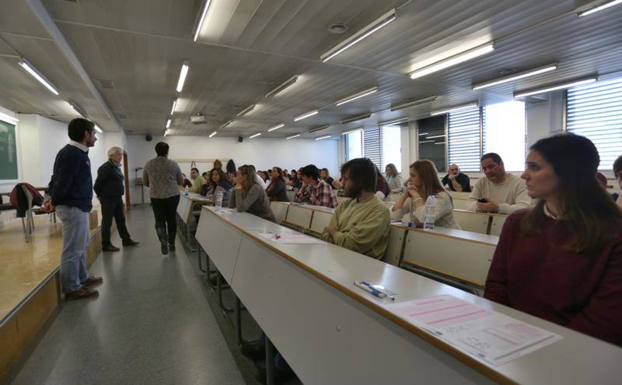 Examen de oposiciones en Sevilla