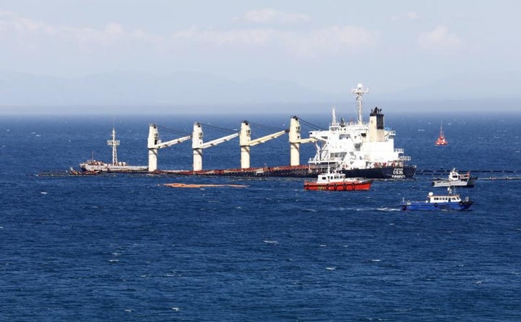 Gibraltar  hunde la popa del buque OS35: «Está seguro en el lecho marino»